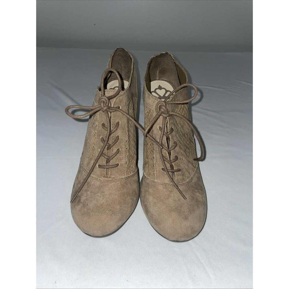 Fergalicious By Fergie Tan Perforated Lace Up Wedge Booties Womens Sz 9M
